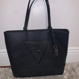 Guess tote